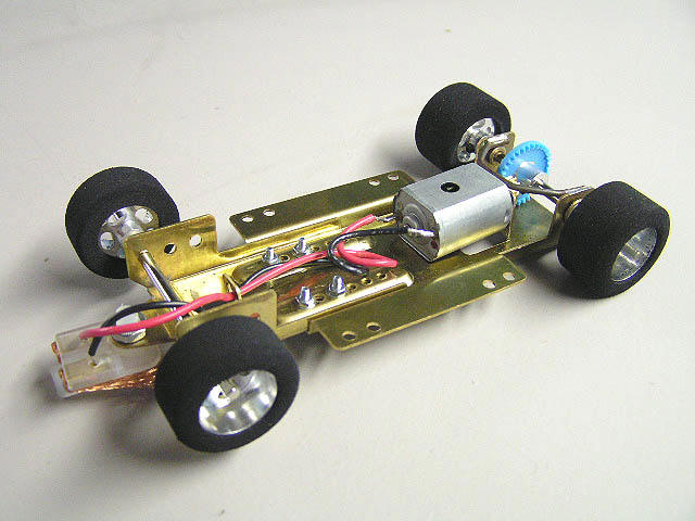 HRCH04 CHASSIS,1/24 ADJUST. w/Fish Tires