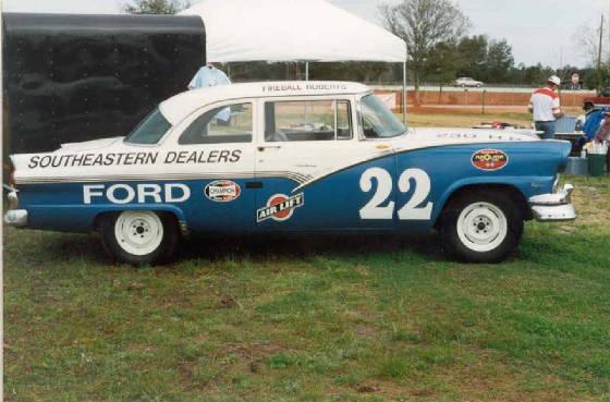 SCF_505-C #22 Fireball Roberts 1956 Ford