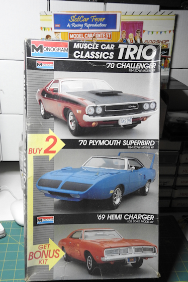 MON_6098 '70 Challenger, '70 Plymouth Superbird & '69 Hemi Charger (1:24 & 1:32)
