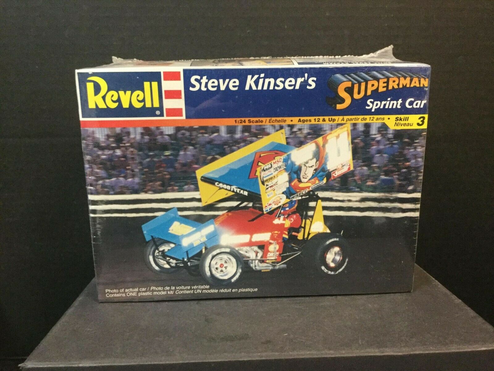 REV-85-4160 Steve Kinser 1:24 Super Man Sprint Car kit (sealed)