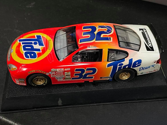 ScalextricTide #32 Ricky Craven Tide Ford 1:32 slot car