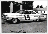 SCF_762 #19 Larry Thomas in the Herman Beam 1964 Ford