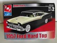 AMT_31544 1957 Ford Hard Top (1:25)