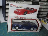 IROC-41035 Blue IROC 1990 Dodge Daytona (1:24)