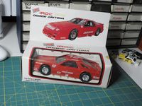 IROC-41035r Red IROC 1990 Dodge Daytona (1:24)